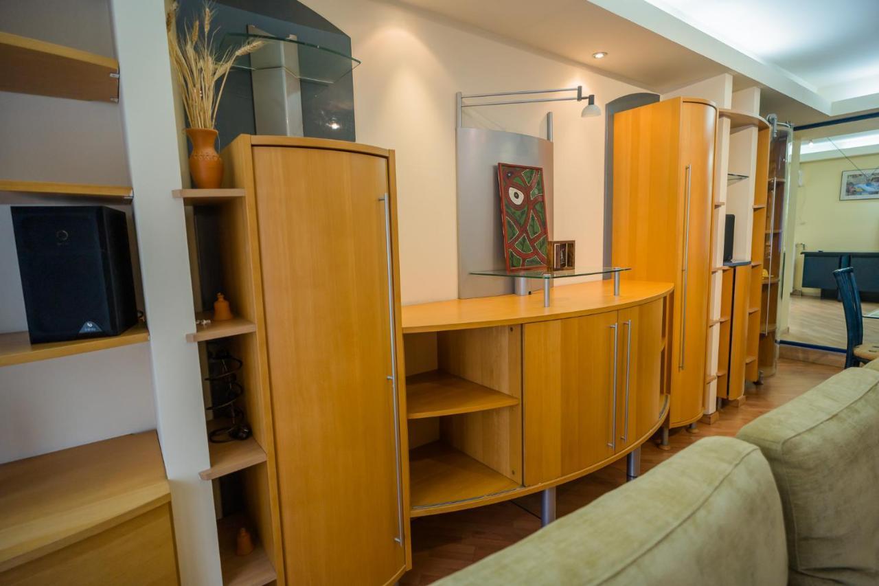 Artsy 3Br Flat In Primaverii - Most Exlcusive Area Bukarest Eksteriør billede