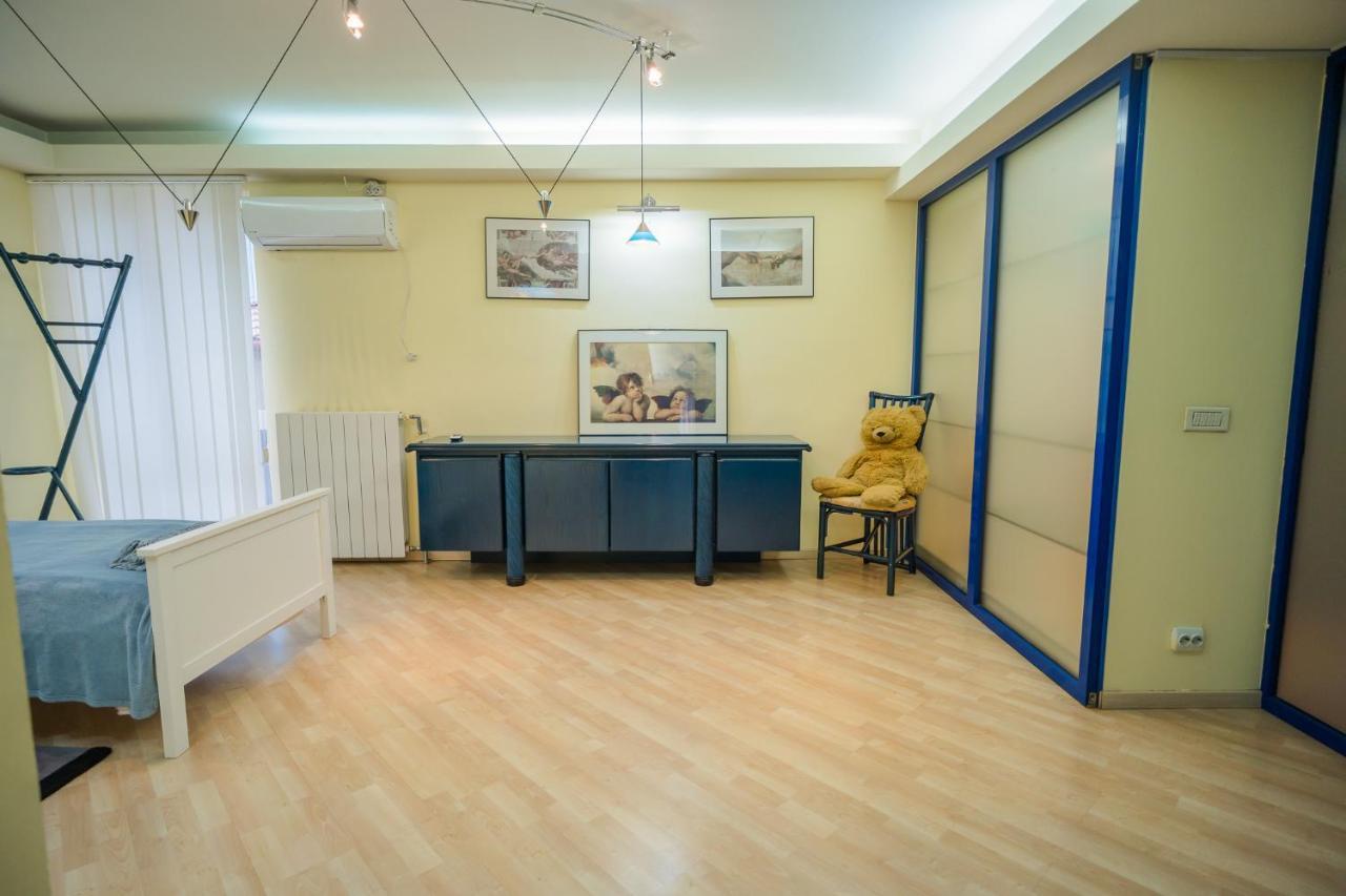 Artsy 3Br Flat In Primaverii - Most Exlcusive Area Bukarest Eksteriør billede