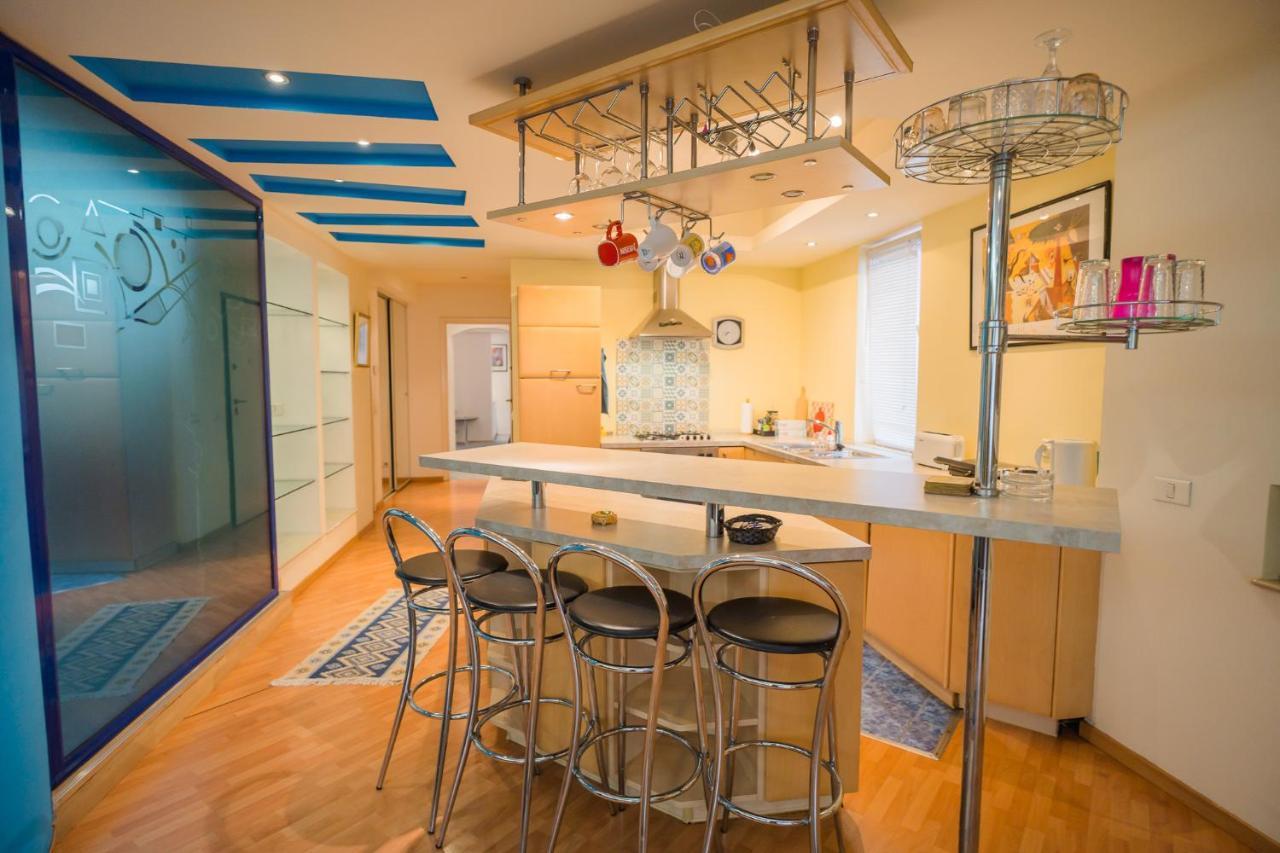 Artsy 3Br Flat In Primaverii - Most Exlcusive Area Bukarest Eksteriør billede